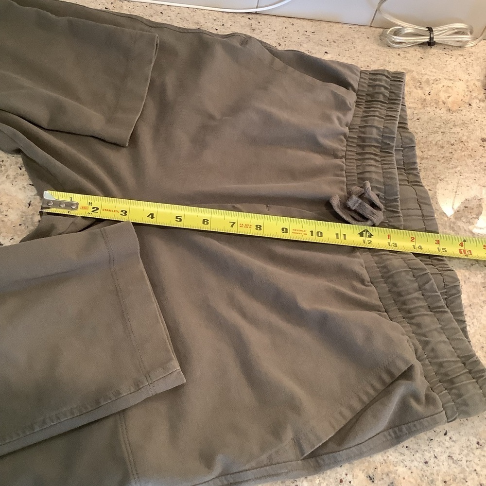 Eddie Bauer Green Knit Pull On Pants Size Medium With Drawstring - Picture 6 of 7